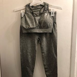 GymShark Sports Bra/Leggings Set Grey, size S